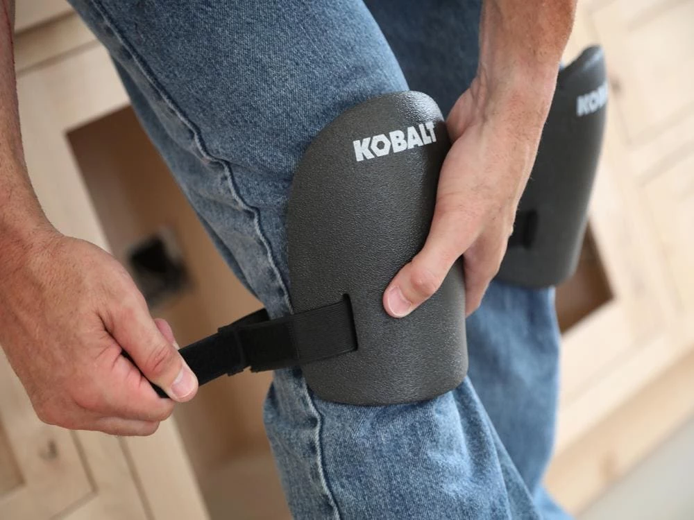 Kobalt Ultra Light Knee Pads 3 Kobalt Ultra Light Knee Pads - Image 3