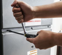 Kobalt Screwdrivers 6-Piece Tpr/Thermoplastic Rubber Handle Slottedhead and Phillips Screwdriver Set -Kobalt Sales Shop 44433194 scaled