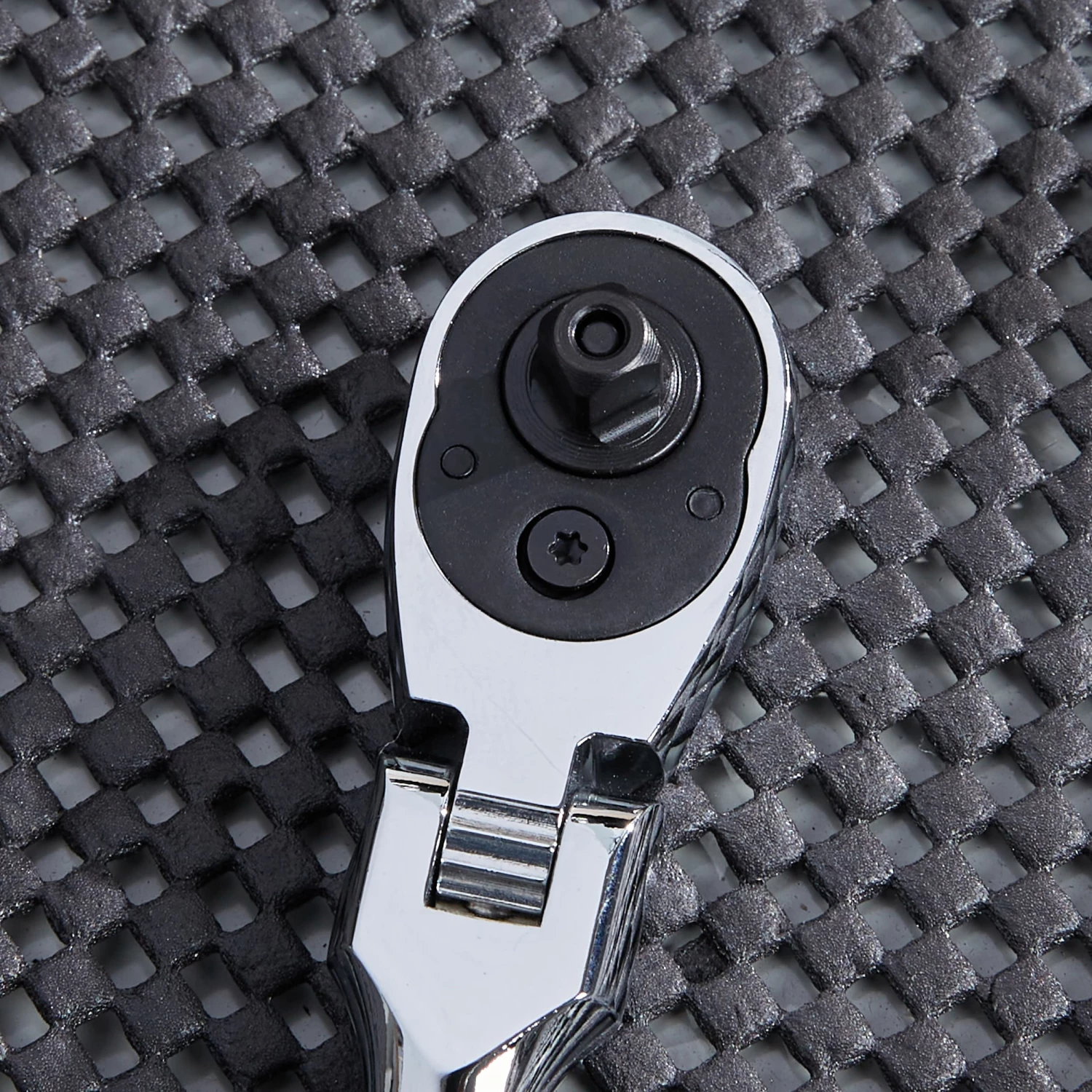 Kobalt Ratchets & Ratchet Sets 90-Tooth 1/4-in Drive Quick-release Flexible Head Standard Ratchet 4 Kobalt Ratchets & Ratchet Sets 90-Tooth 1/4-in Drive Quick-release Flexible Head Standard Ratchet - Image 4